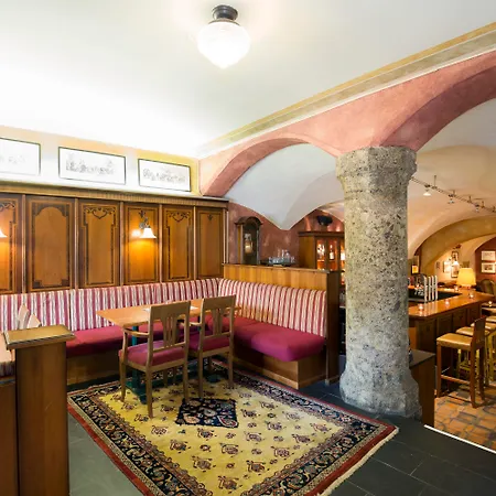 Mondschein Hotell 4*