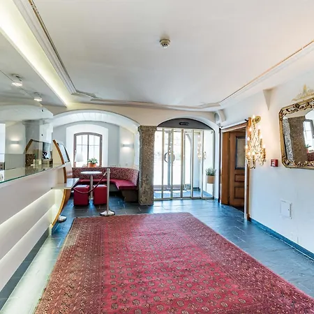 Mondschein Hotell 4*
