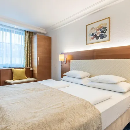 Отель Mondschein 4*