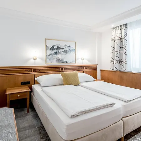 Mondschein Отель Инсбрук