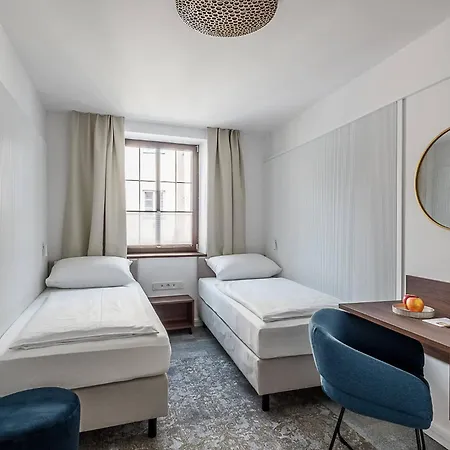 Отель Mondschein 4*