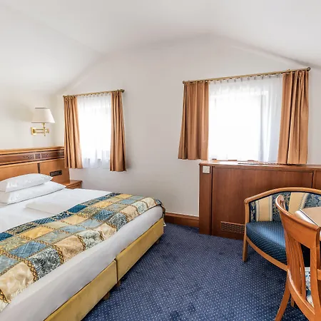 Mondschein Отель 4*