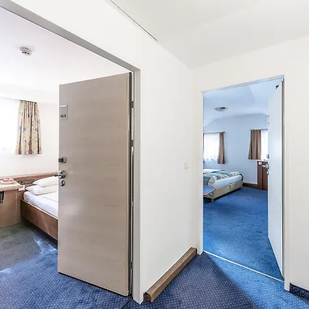 Mondschein Отель 4*