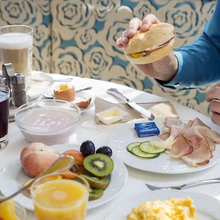 Hotel Mondschein 4*