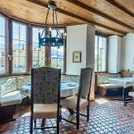 Mondschein Hotel 4*
